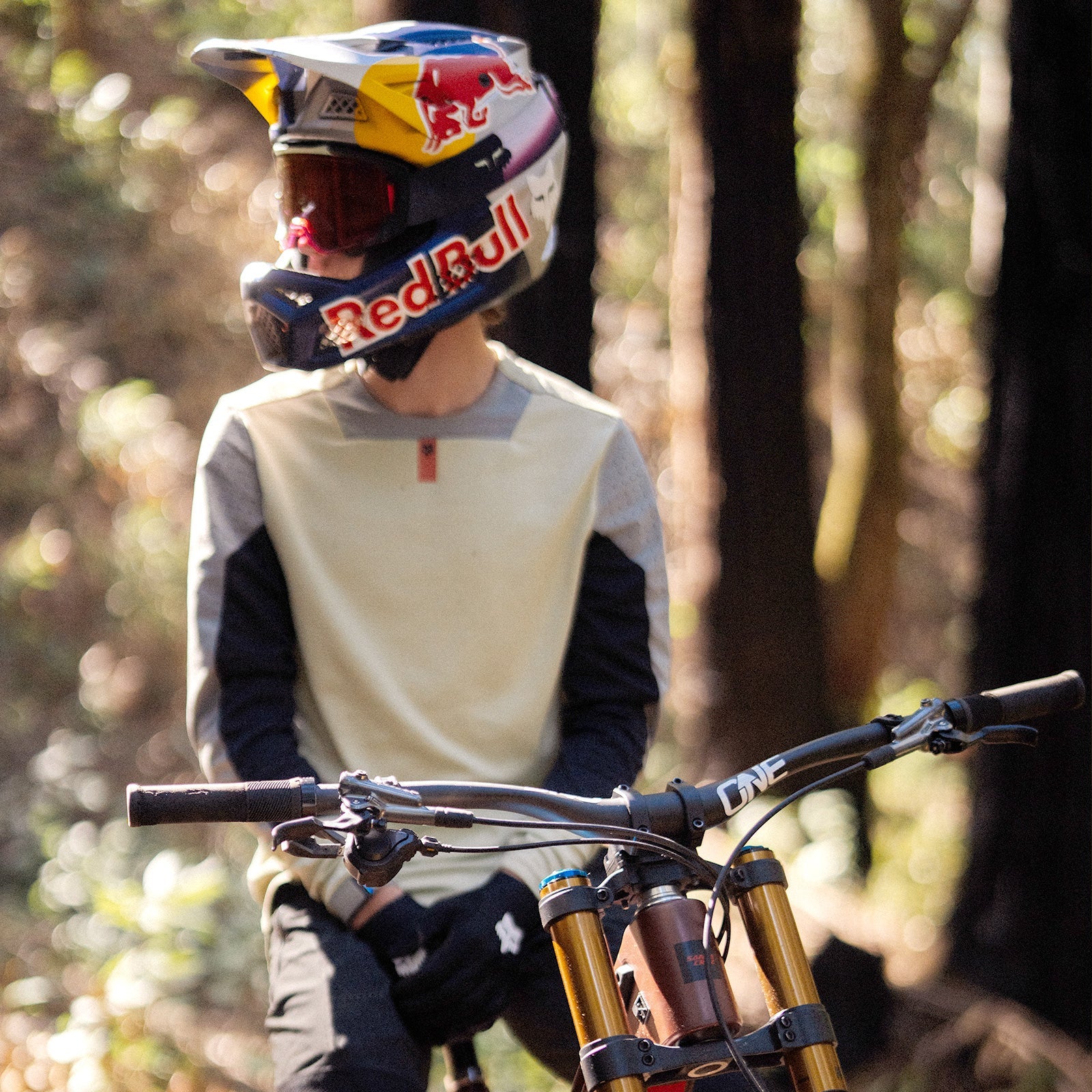 V2 Carbon Handlebar Bundle - Image 4